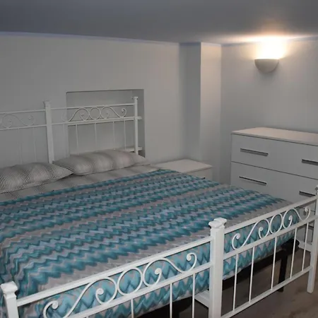 Pm 38 Via Saponaro Appartement